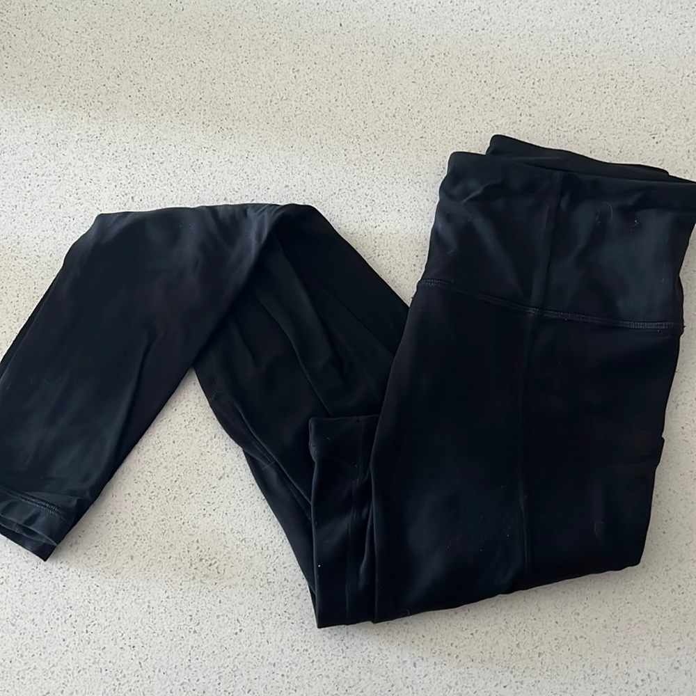 Athleta Salutation stash pocket legging